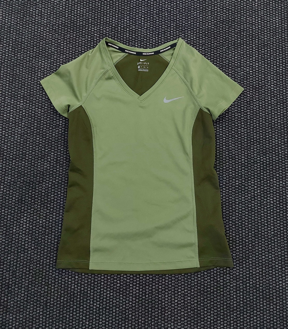 Nike XS дамски тениски