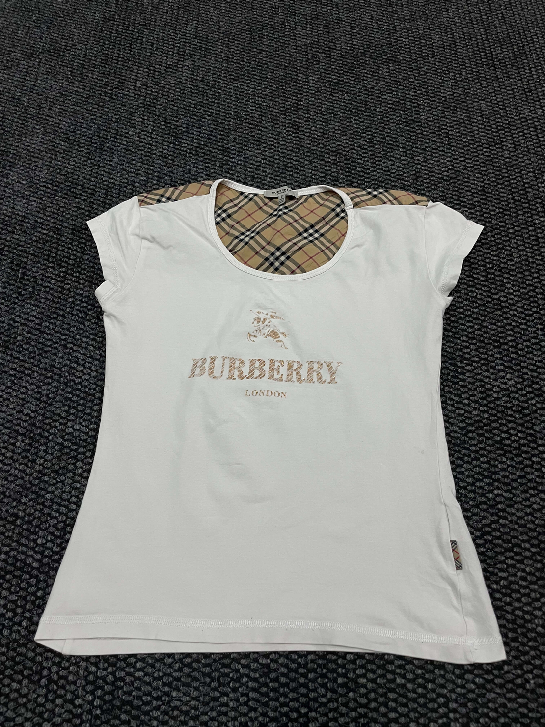 Burberry XS дамски потник