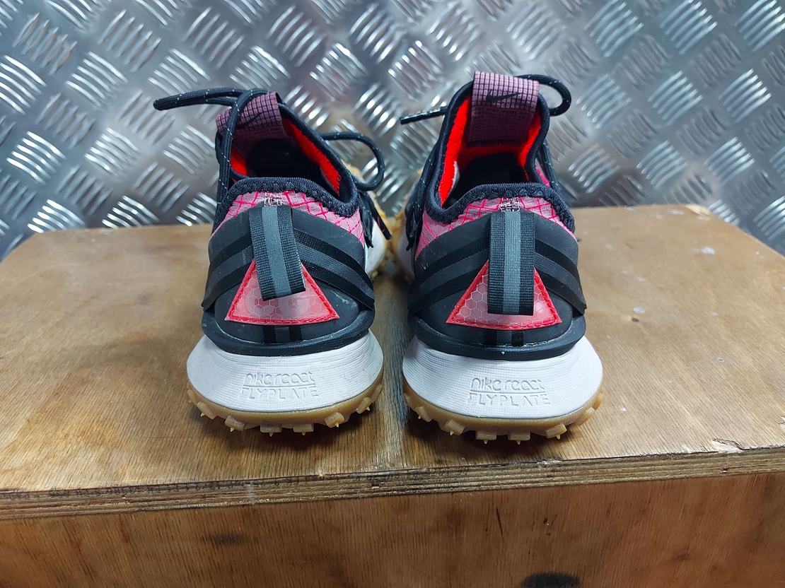 Nike 36.5 маратонки дамски