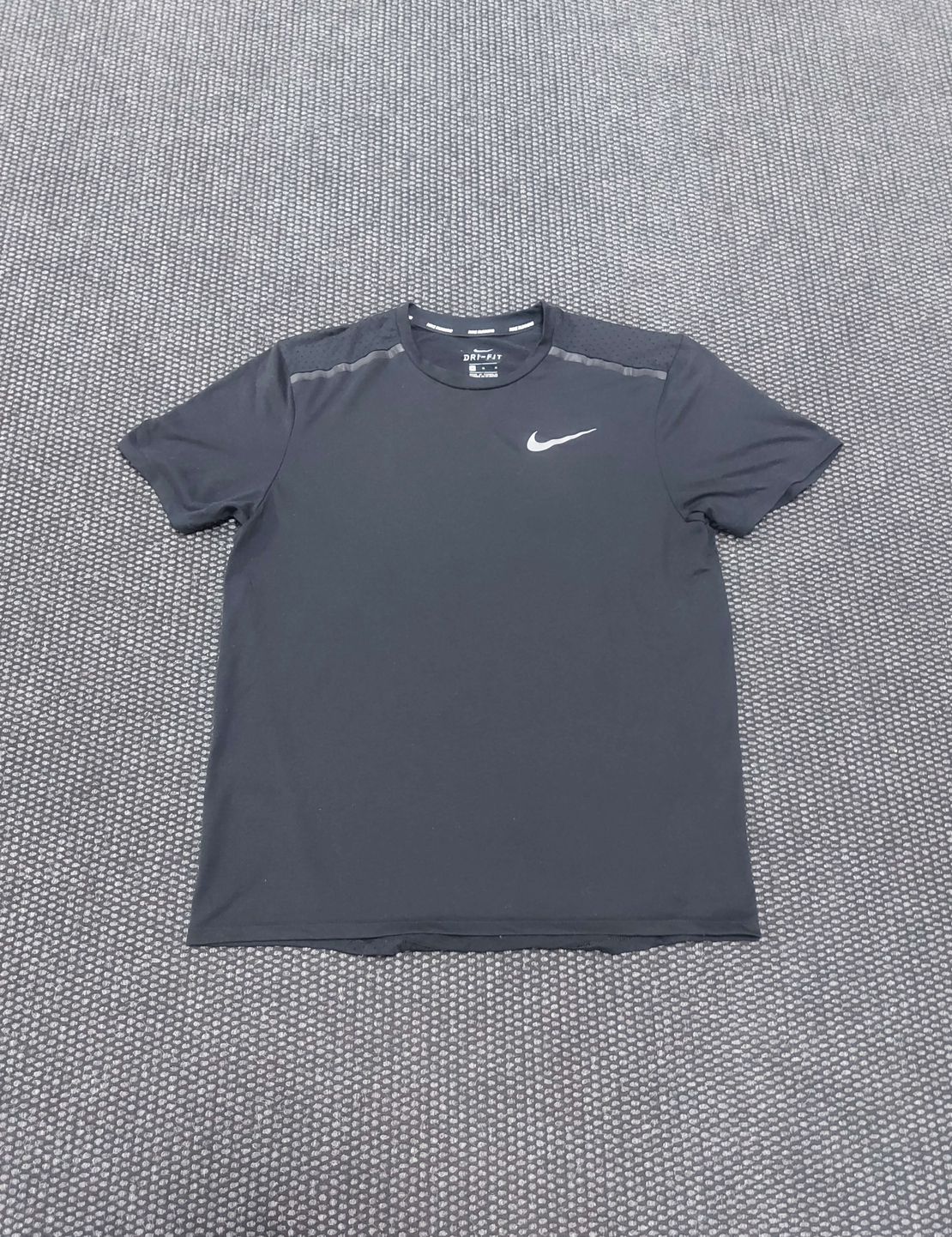 Nike тениска M размер