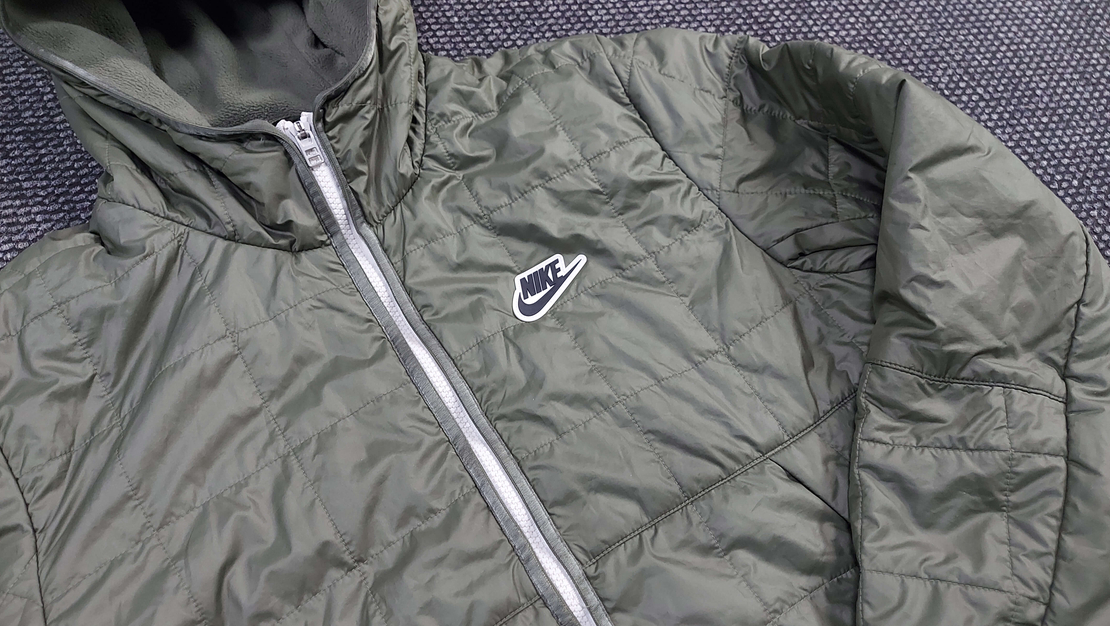 Nike яке мъжко S размер