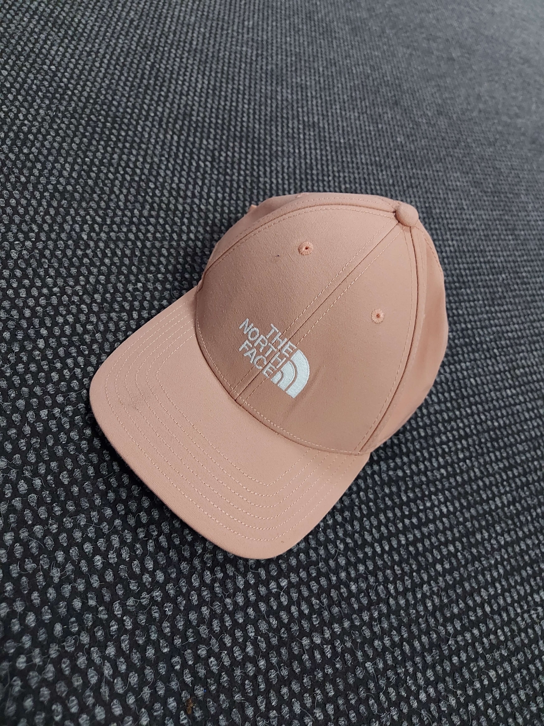The north face шапка мъжка