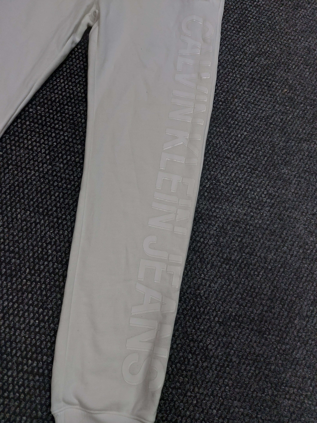 Calvin klein jeans анцуг S размер мъжки