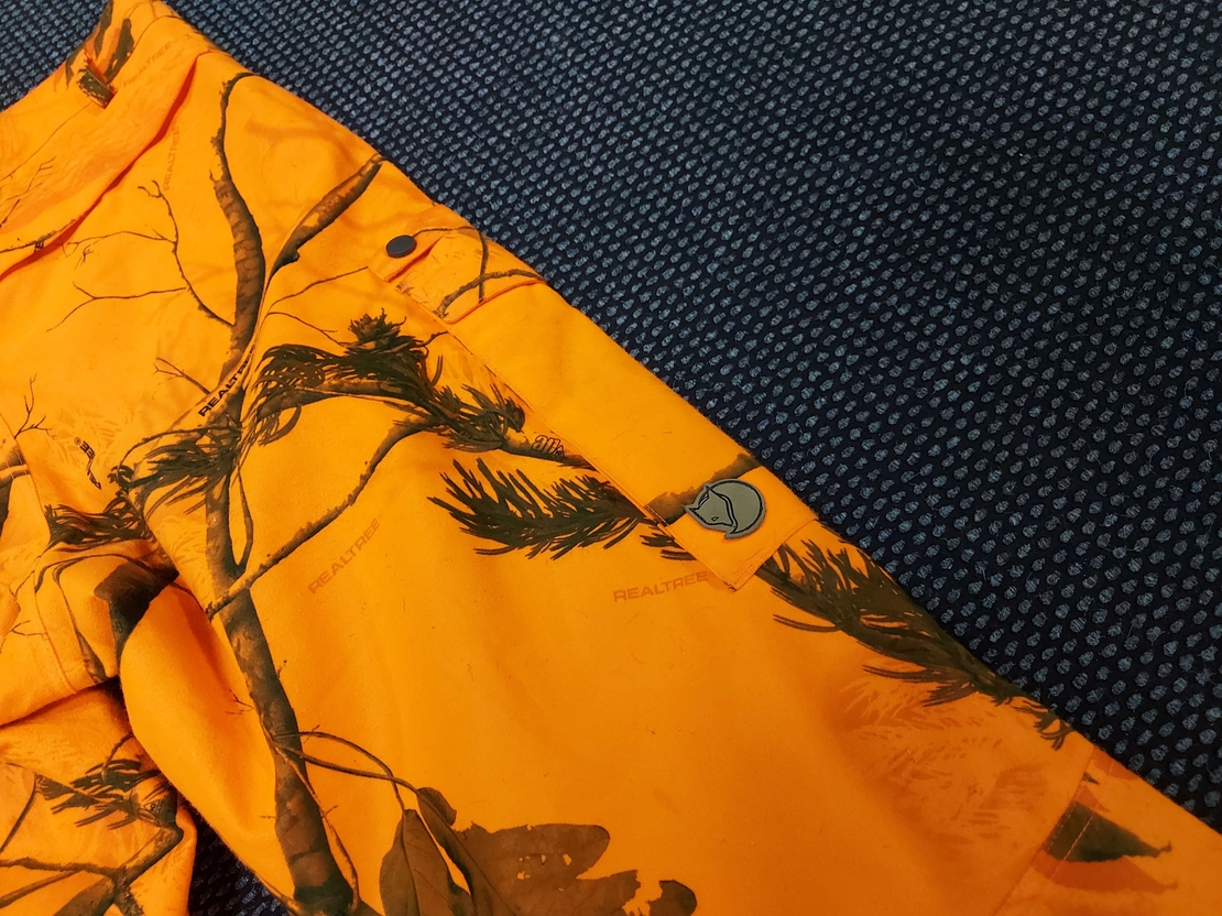 Fjallraven панталони за лов S(30-31)