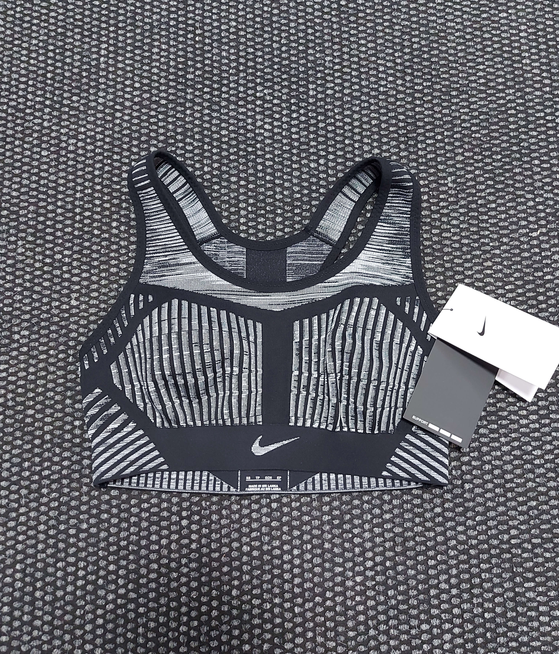 Nike бюстие XS размер