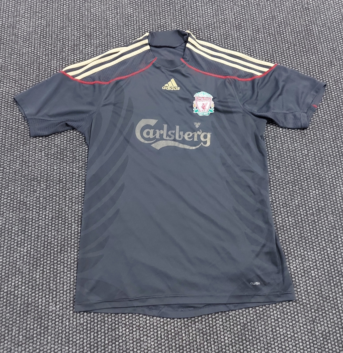Adidas Liverpool тениска L размер