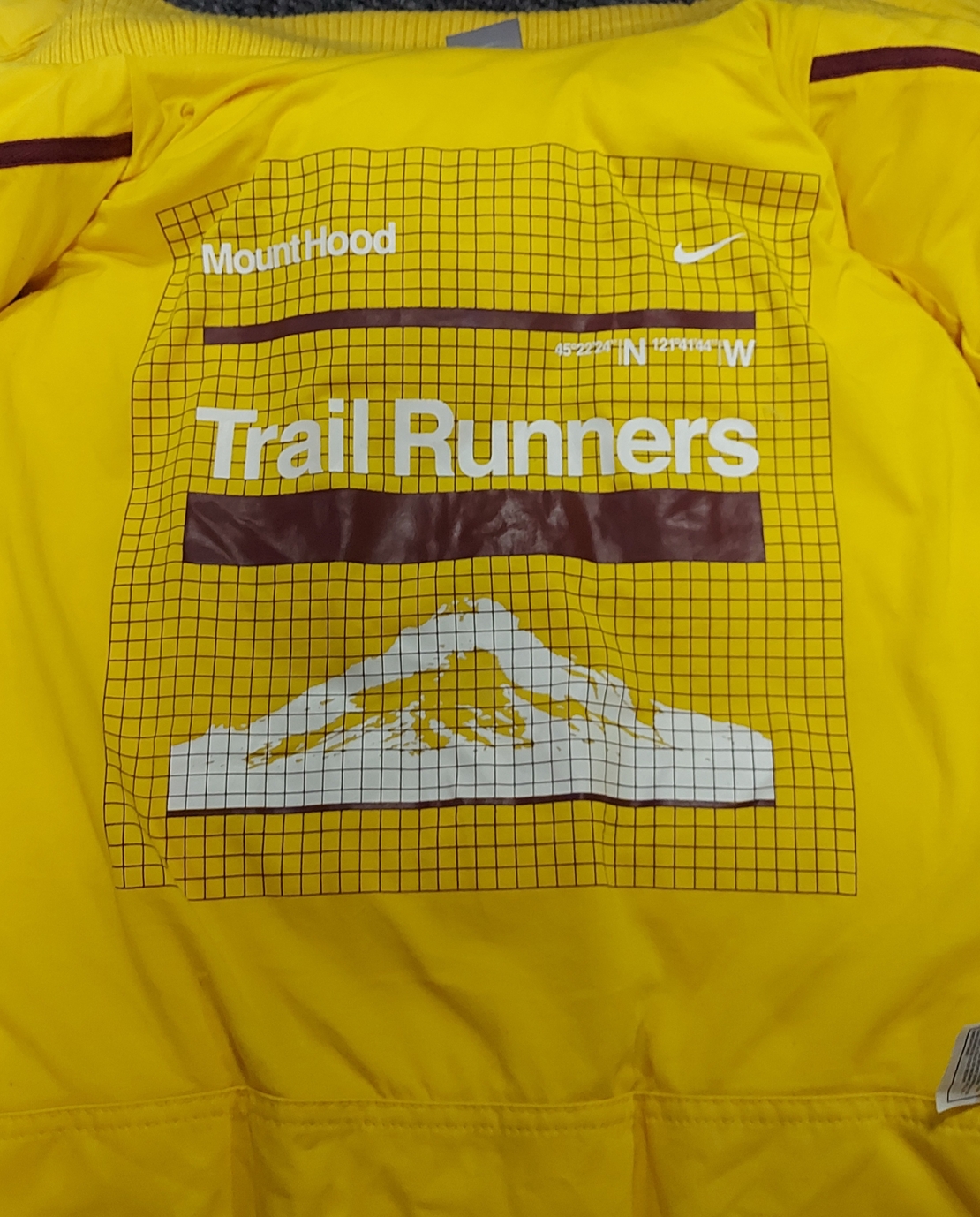 Nike дамски пухен елек M размер