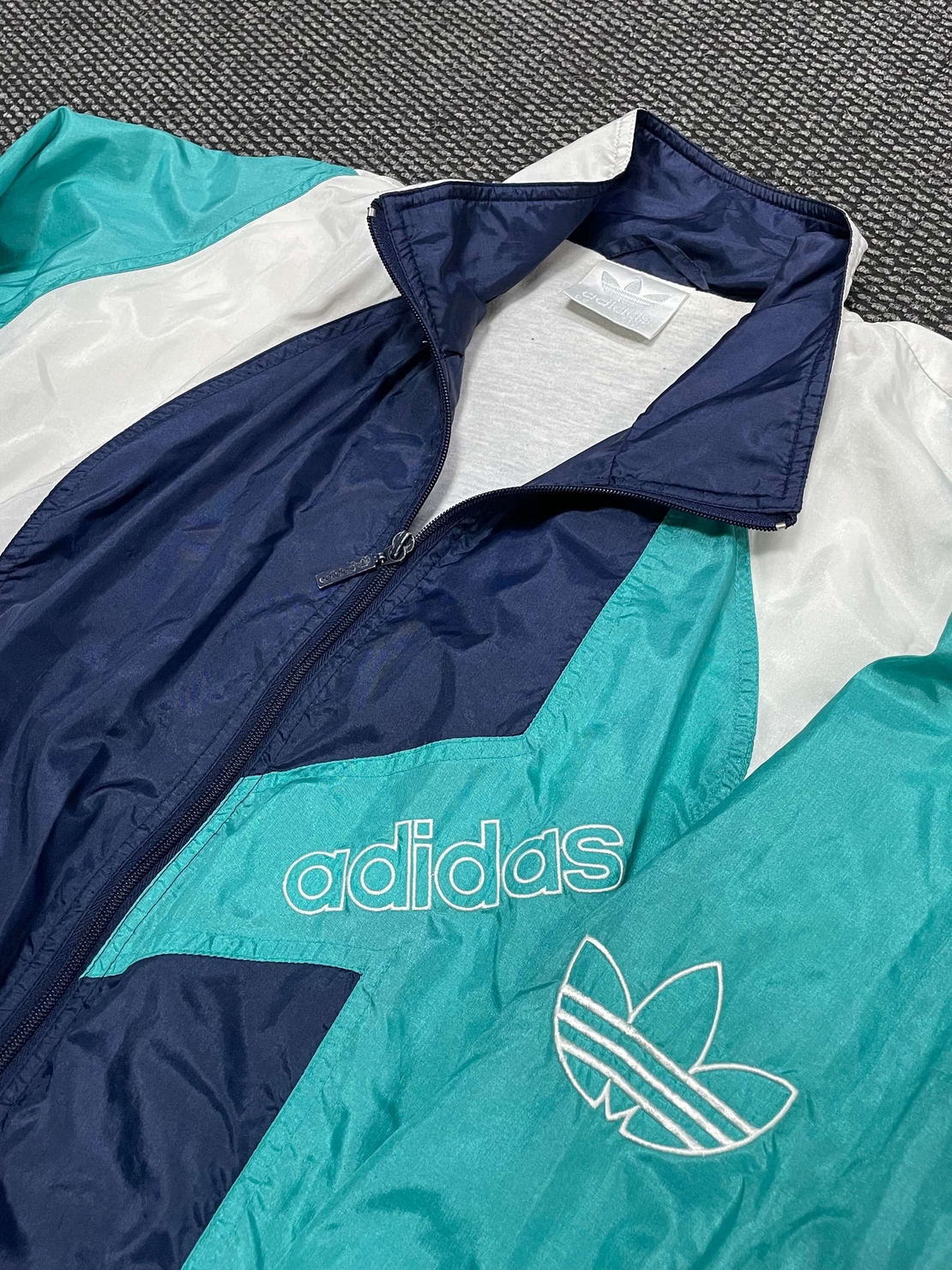 Adidas vintage горнище L/XL мъжко
