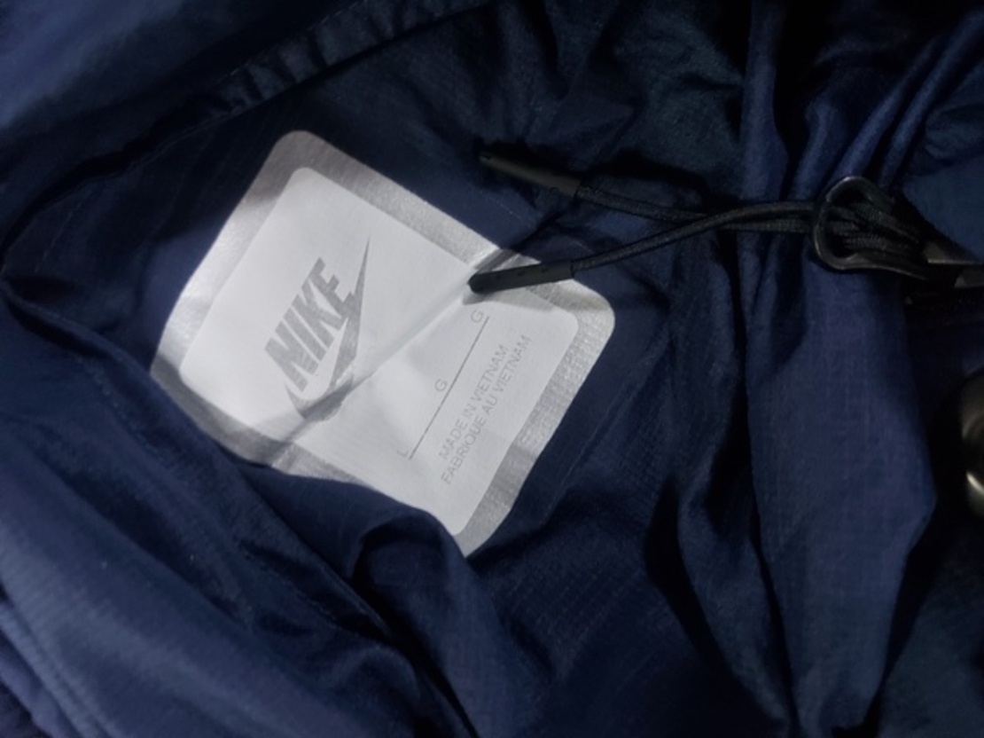 Nike ветровка L мъжка