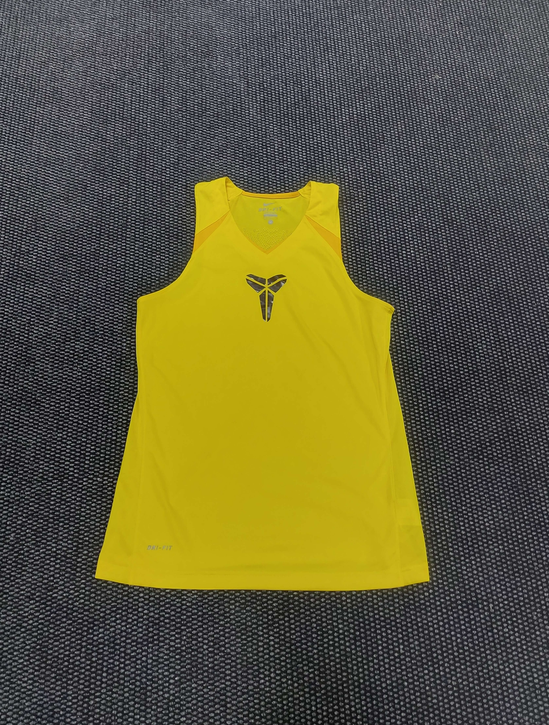 Nike kobe потник M размер
