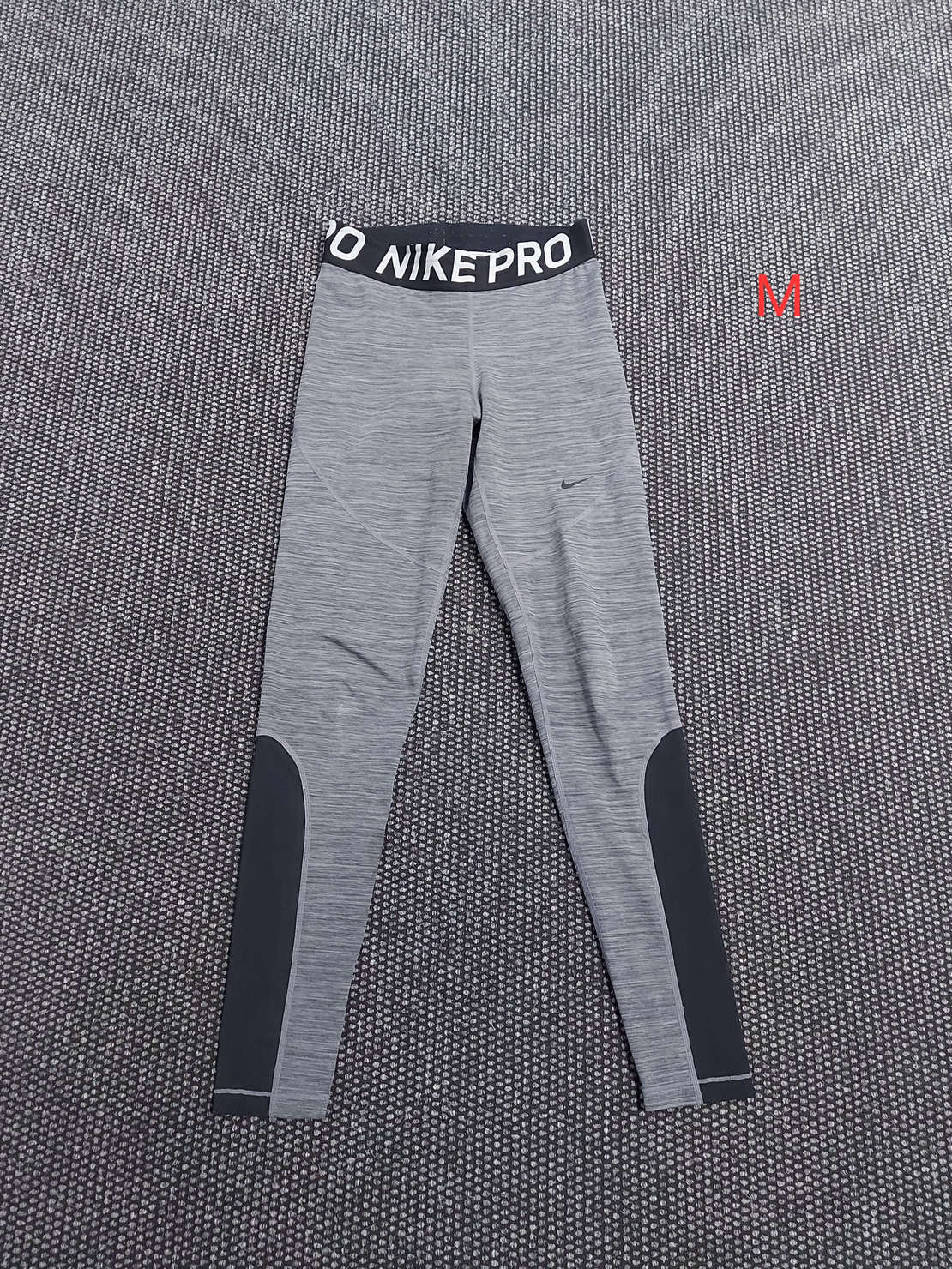 Nike клин M размер дамски
