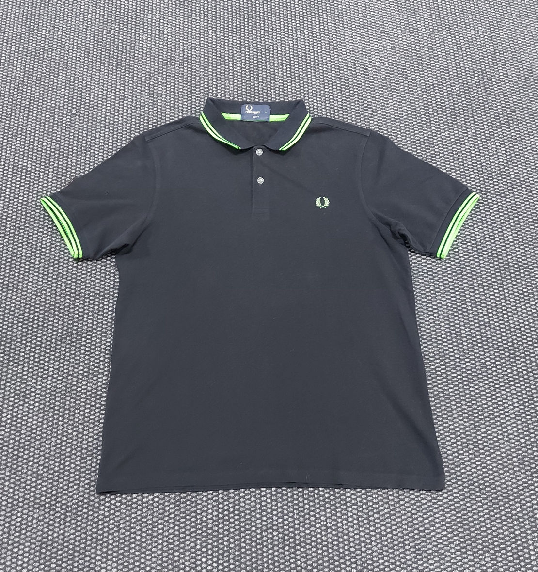 Fred perry тениска с яка L размер