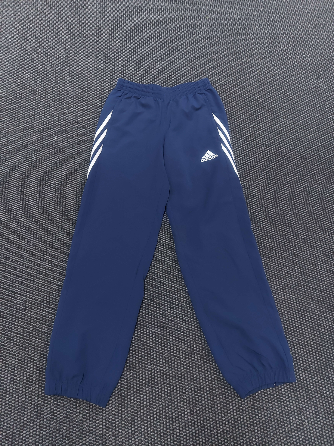 Adidas анцуг S комплект нов