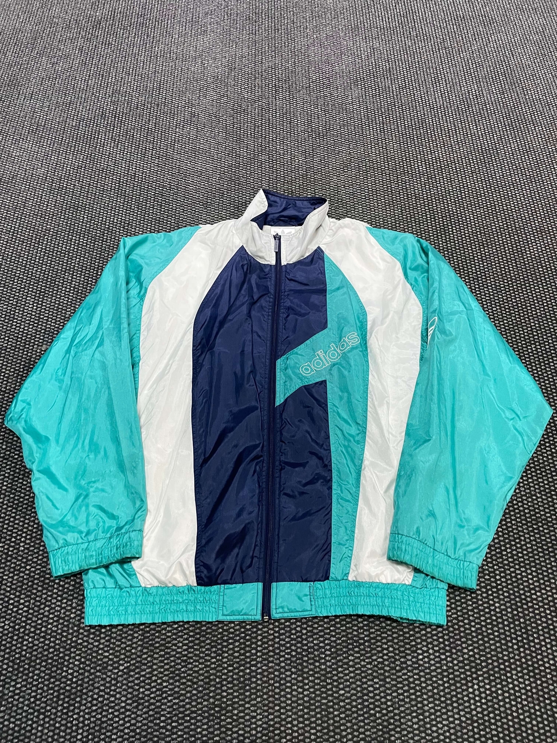 Adidas vintage горнище L/XL мъжко