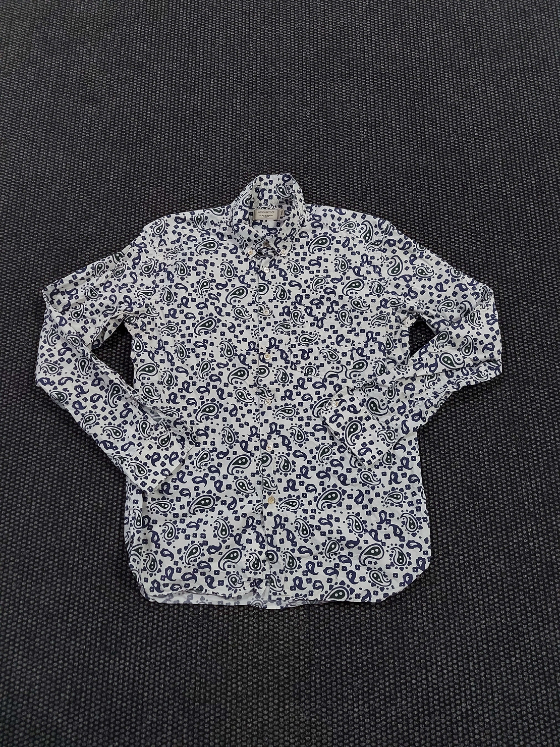 Maison kitsune риза M размер