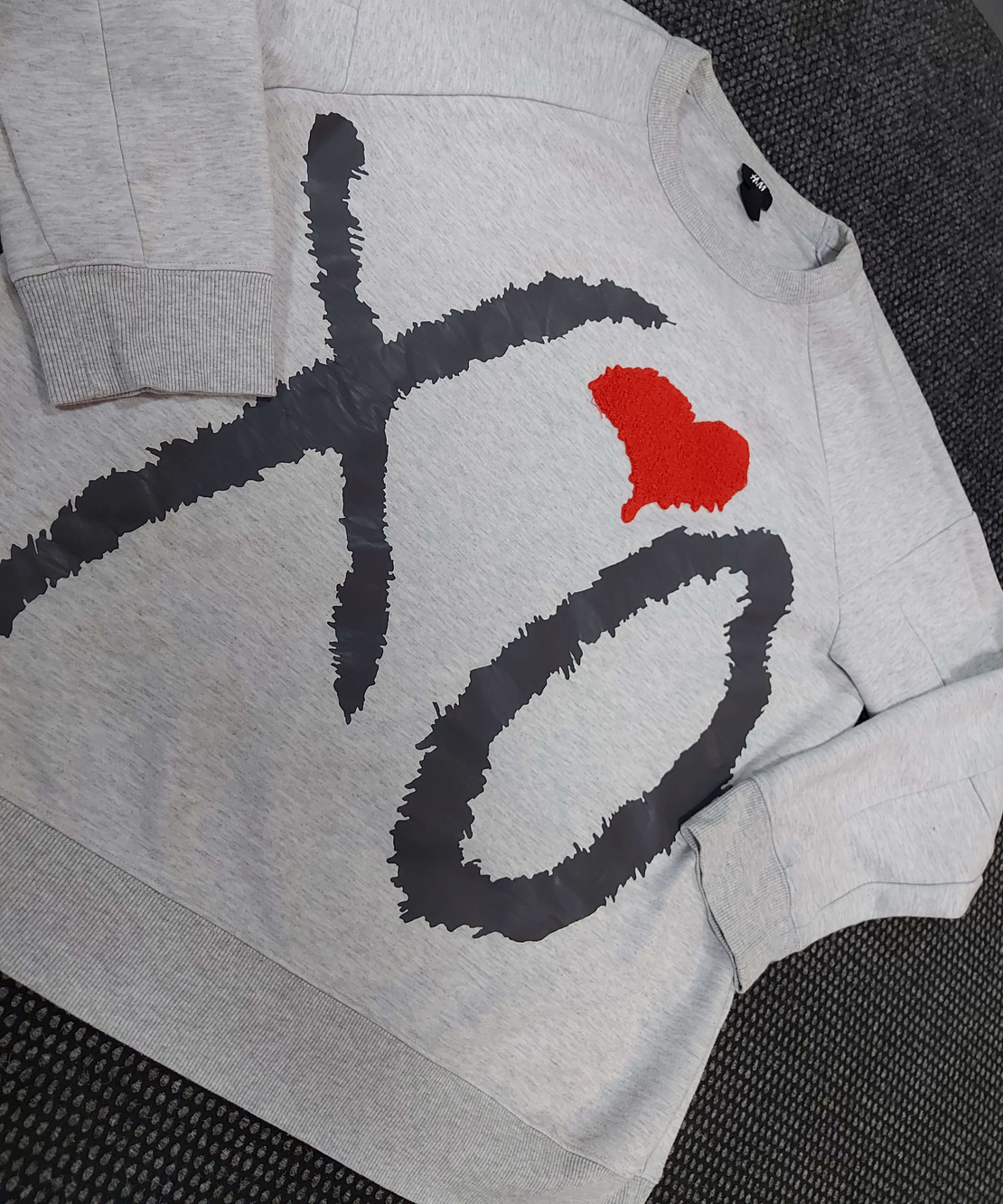 H & m the weeknd Суичър