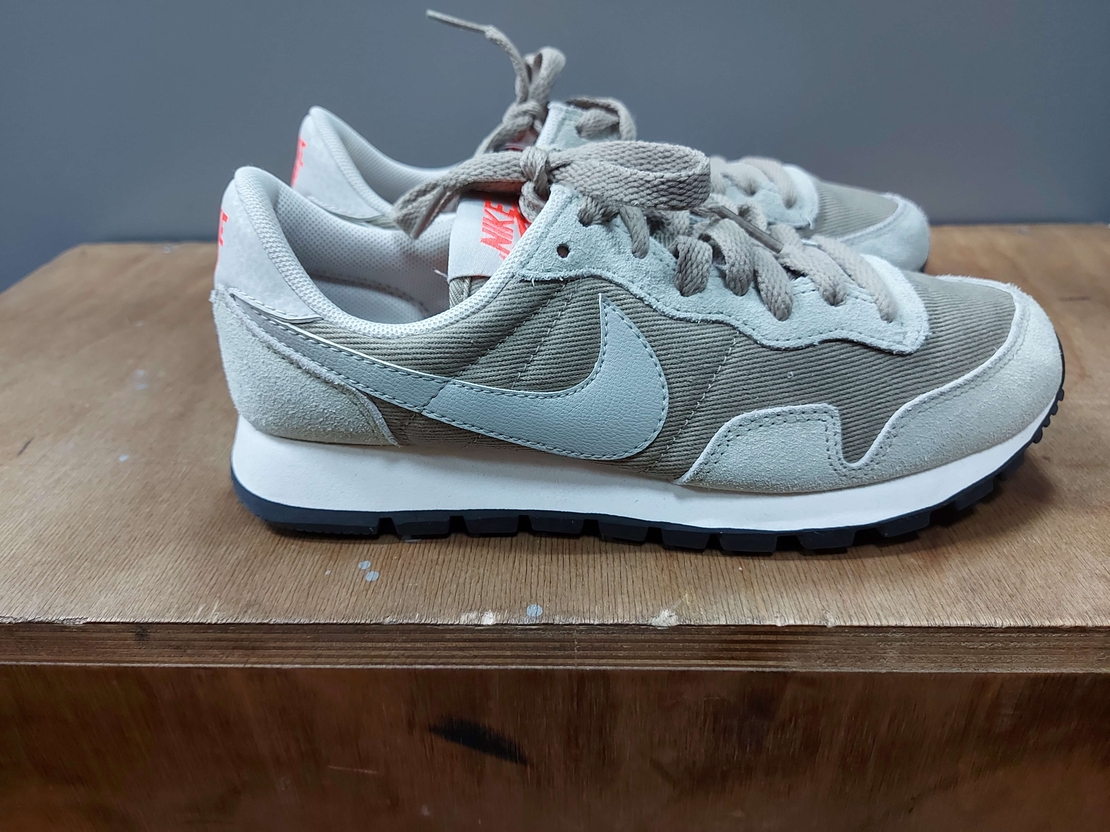 Nike 36.5 маратонки