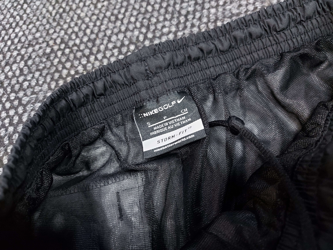 Nike storm-fit анцуг S размер