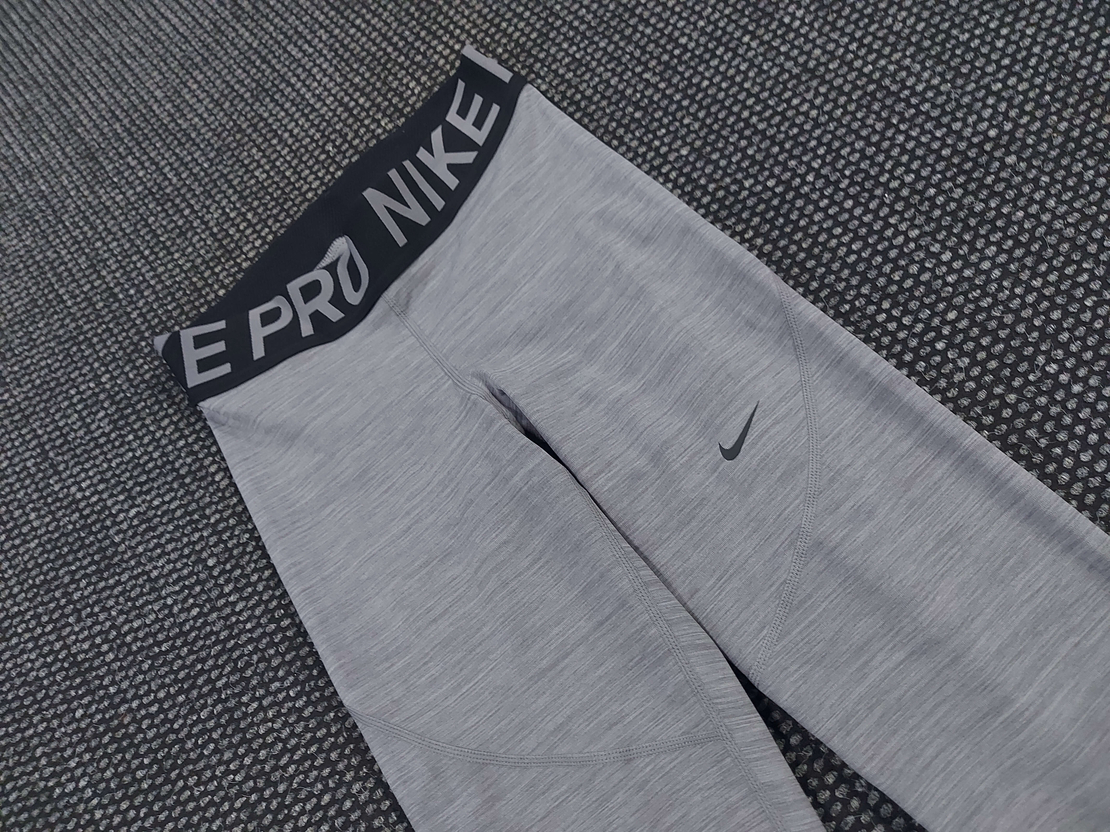 Nike pro L размер клин дамски