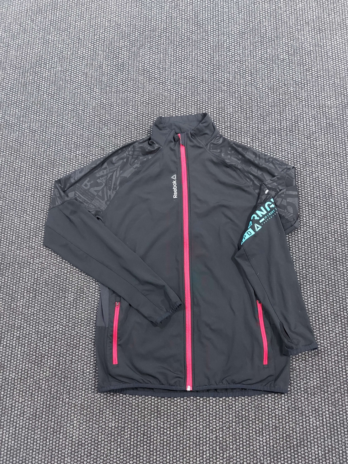 Reebok горнище мъжко L