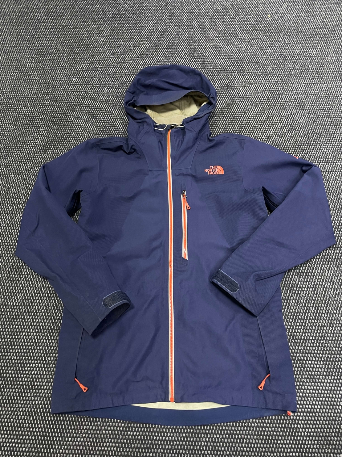 The north face яке M размер