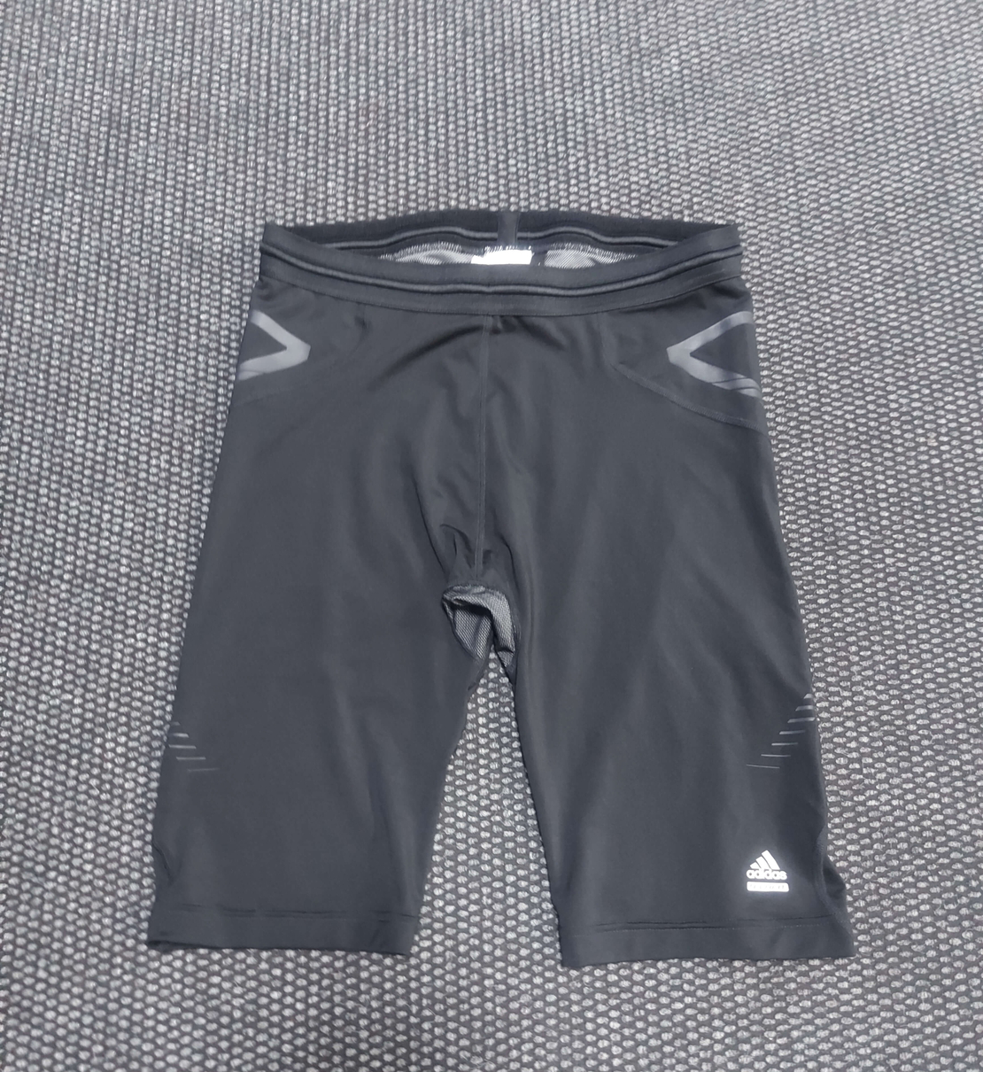 Adidas клин мъжки L размер