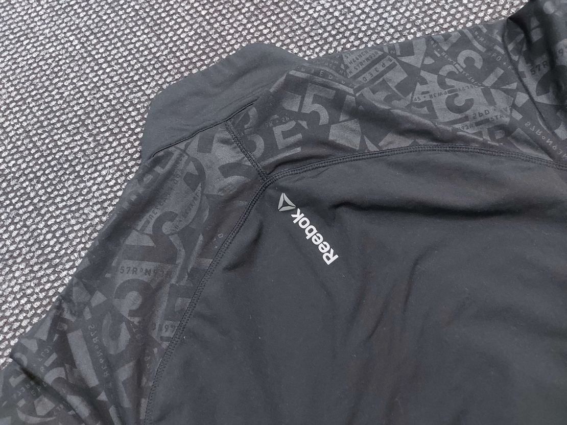 Reebok горнище мъжко L