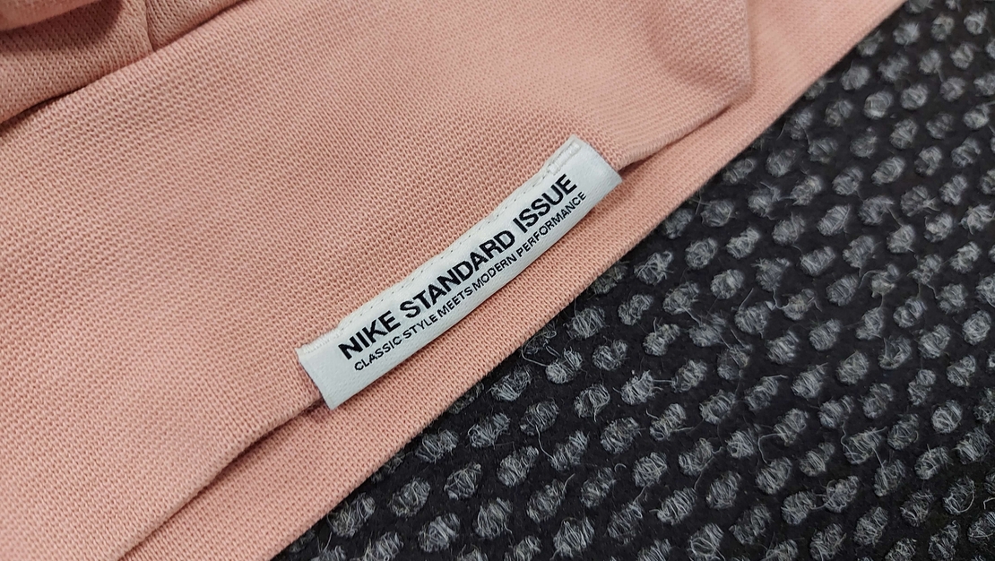 Nike дамски суичър M размер