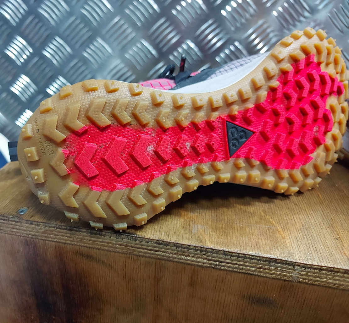 Nike 36.5 маратонки дамски