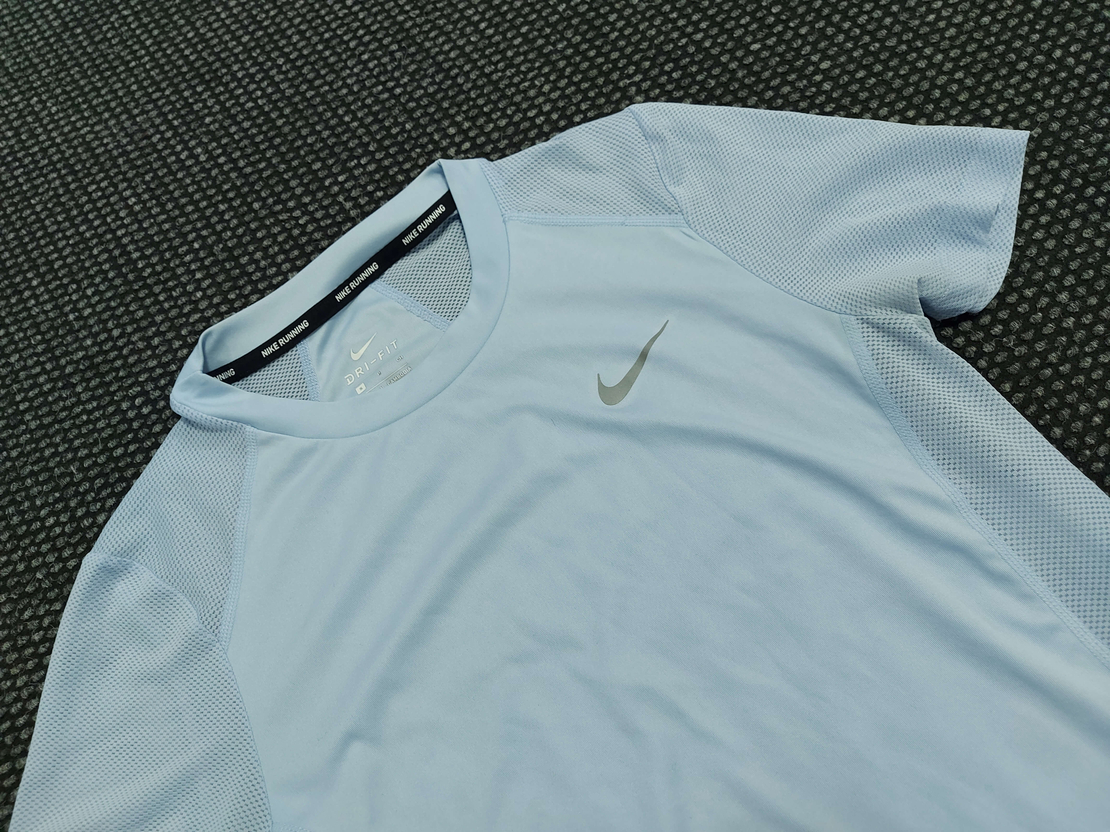 Nike S тениска дамска