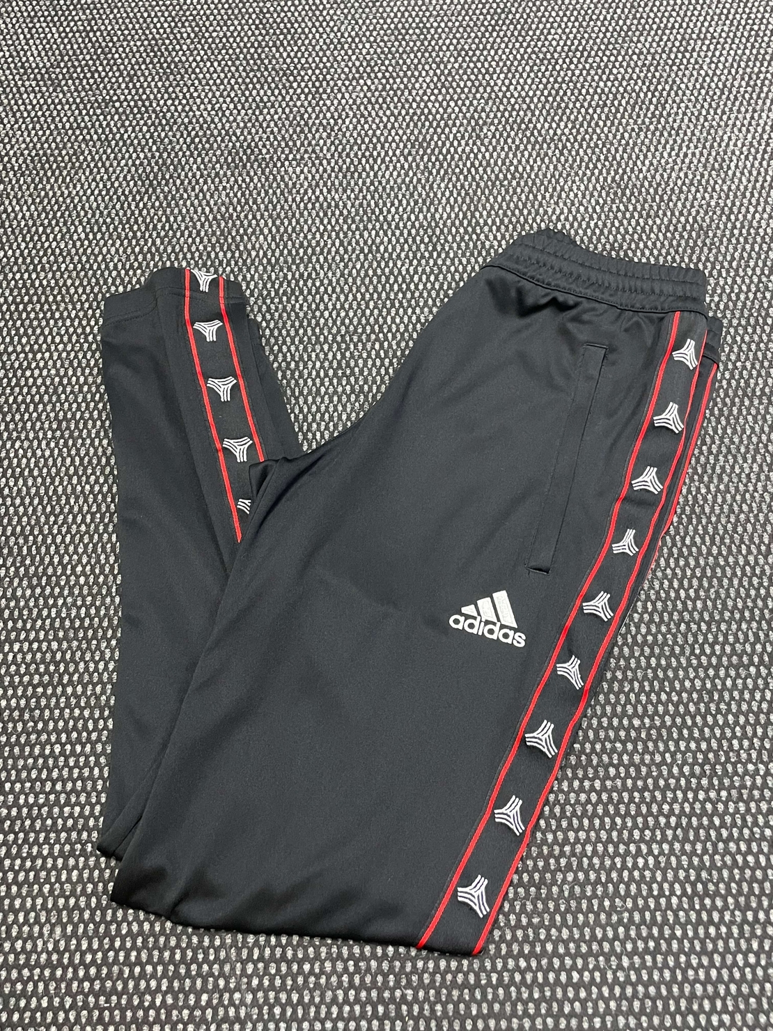 Adidas анцунг мъжки S размер