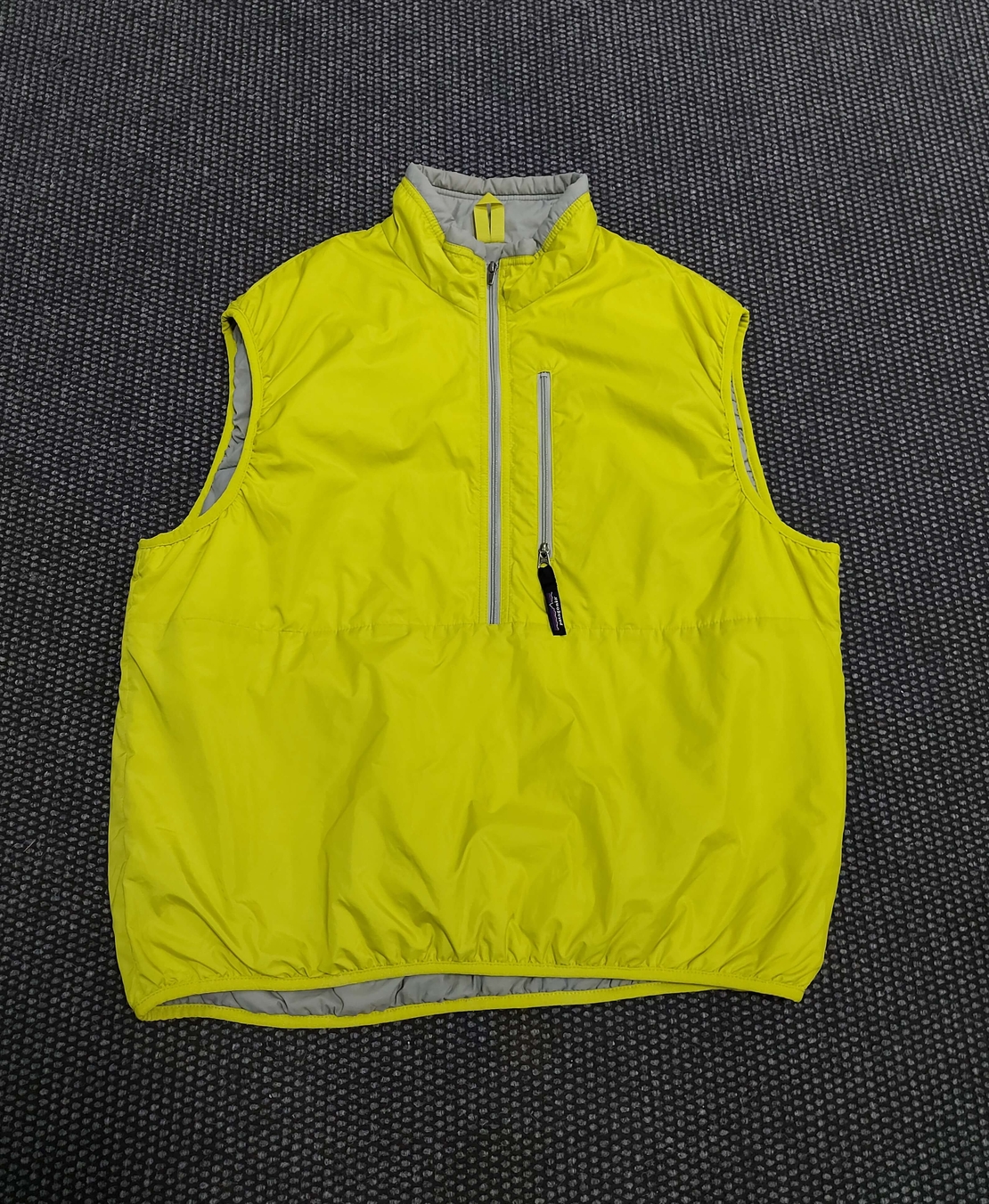 Patagonia елек primaloft L размер