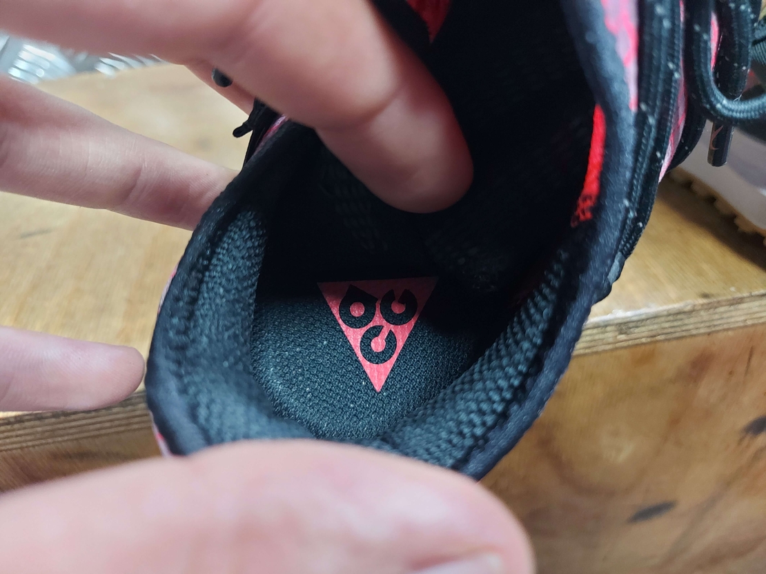 Nike 36.5 маратонки дамски