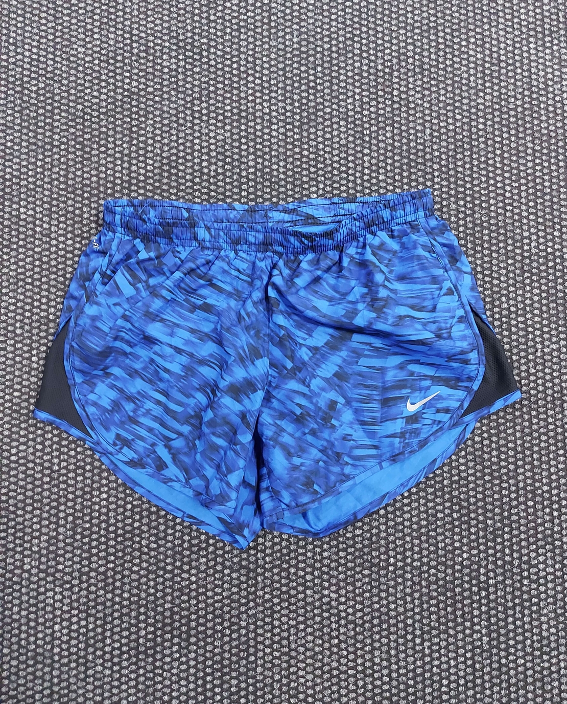 Nike дамски шорти XS
