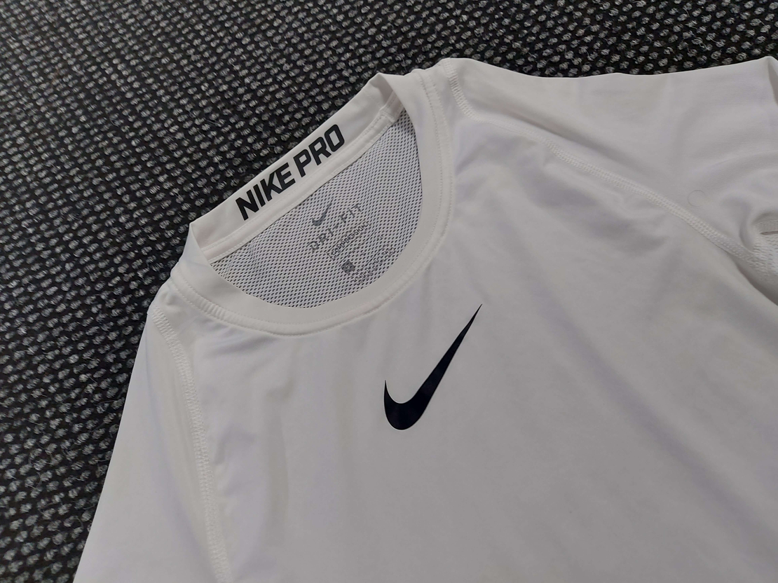 Nike pro блуза S размер