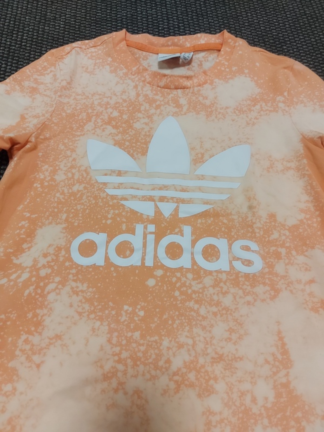Adidas дамска тениска S размер