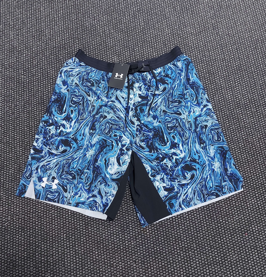 Under armour шорти L размер