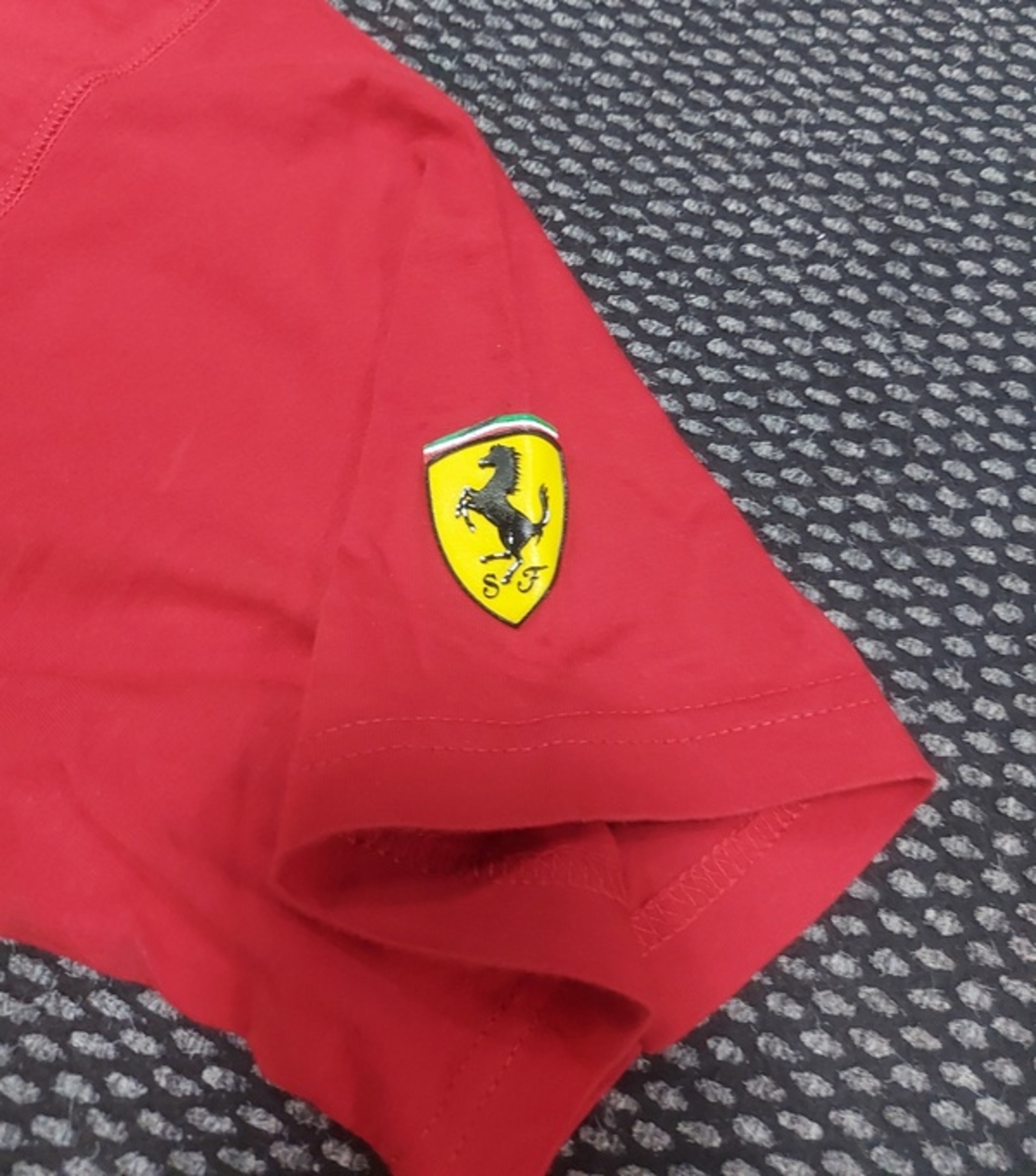 Ferrari тениска L размер