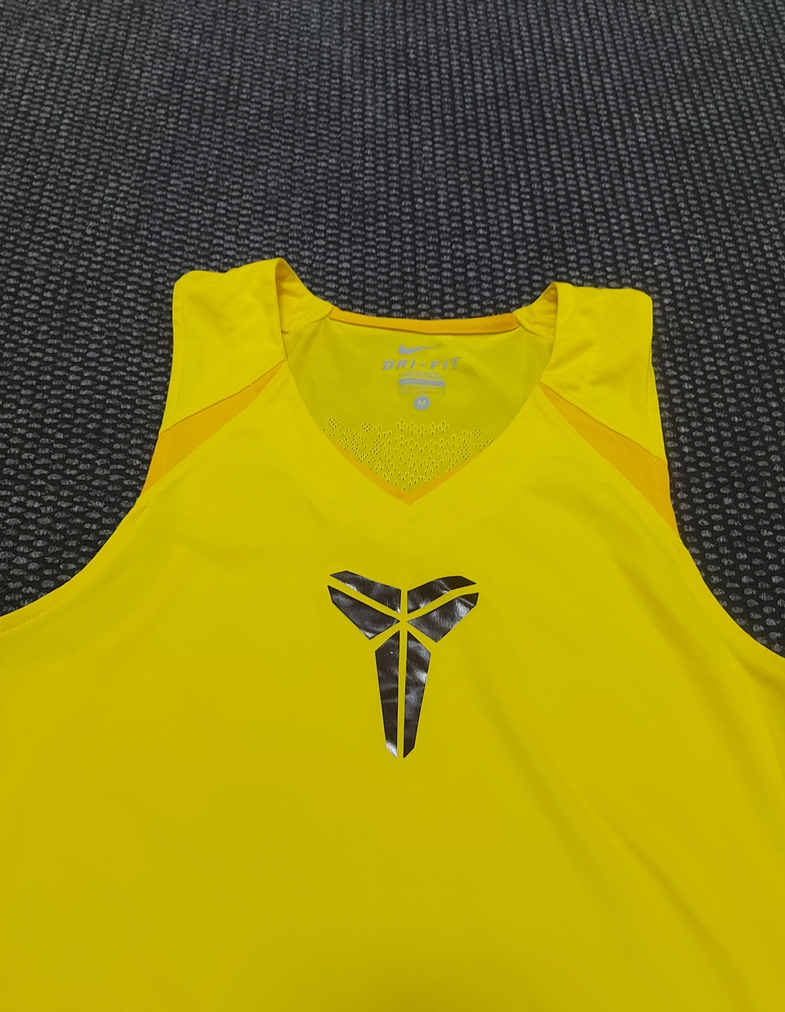 Nike kobe потник M размер