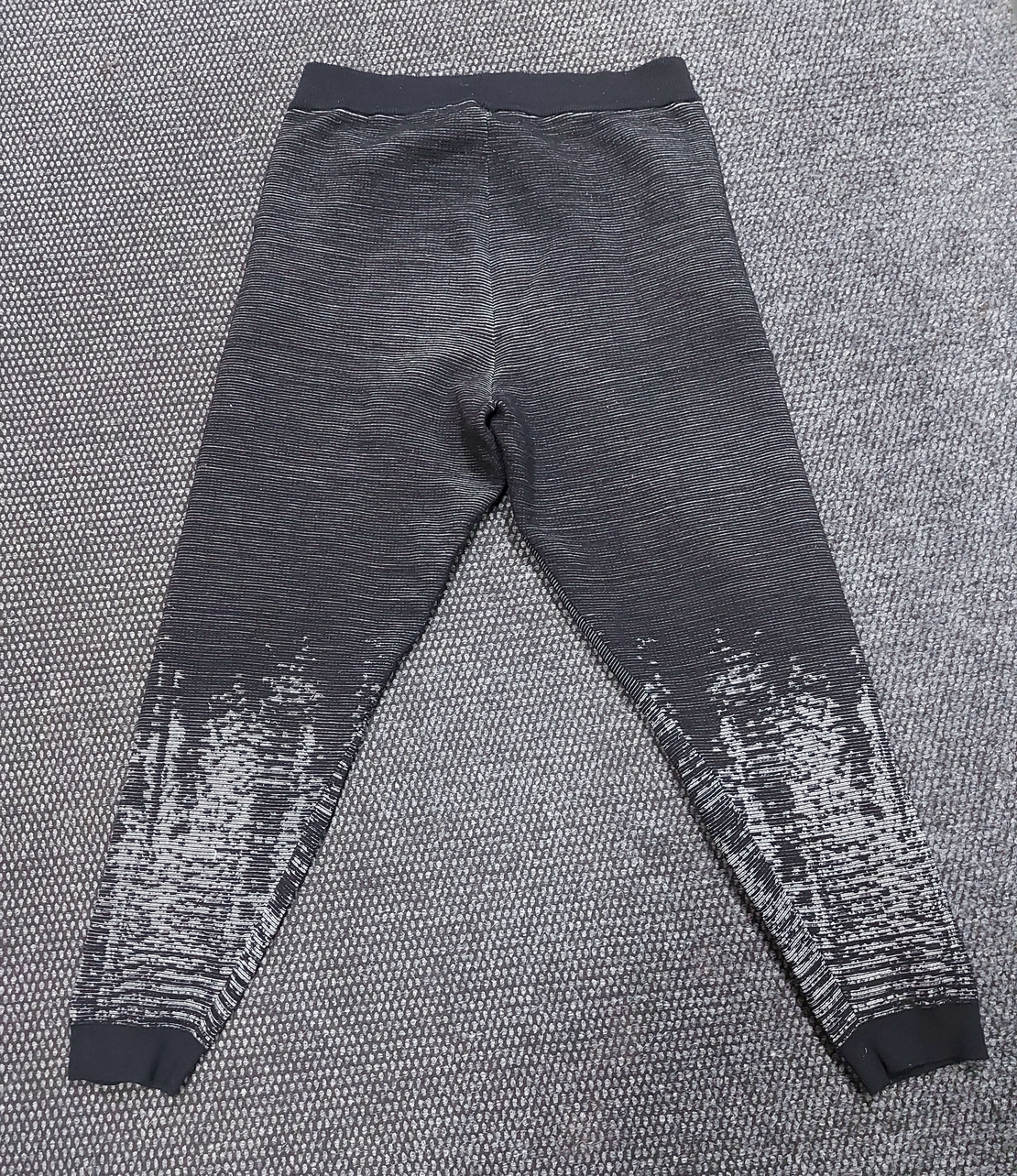 Adidas дамски анцуг M размер