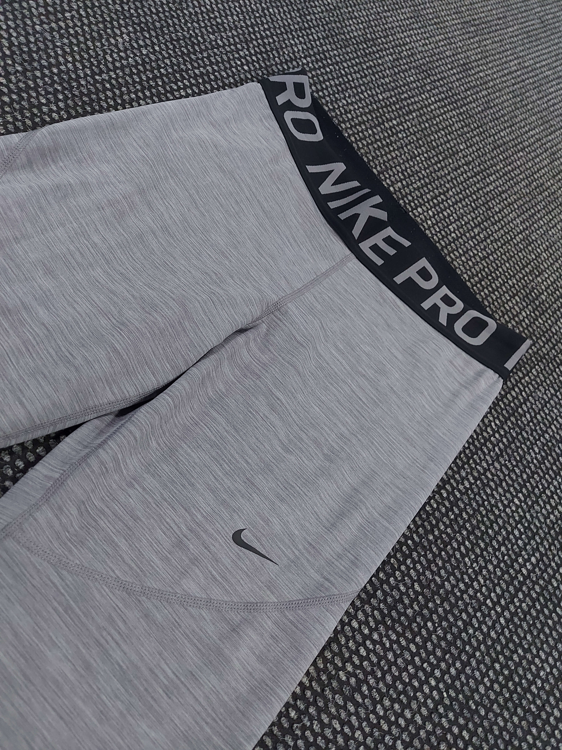 Nike pro L размер клин дамски