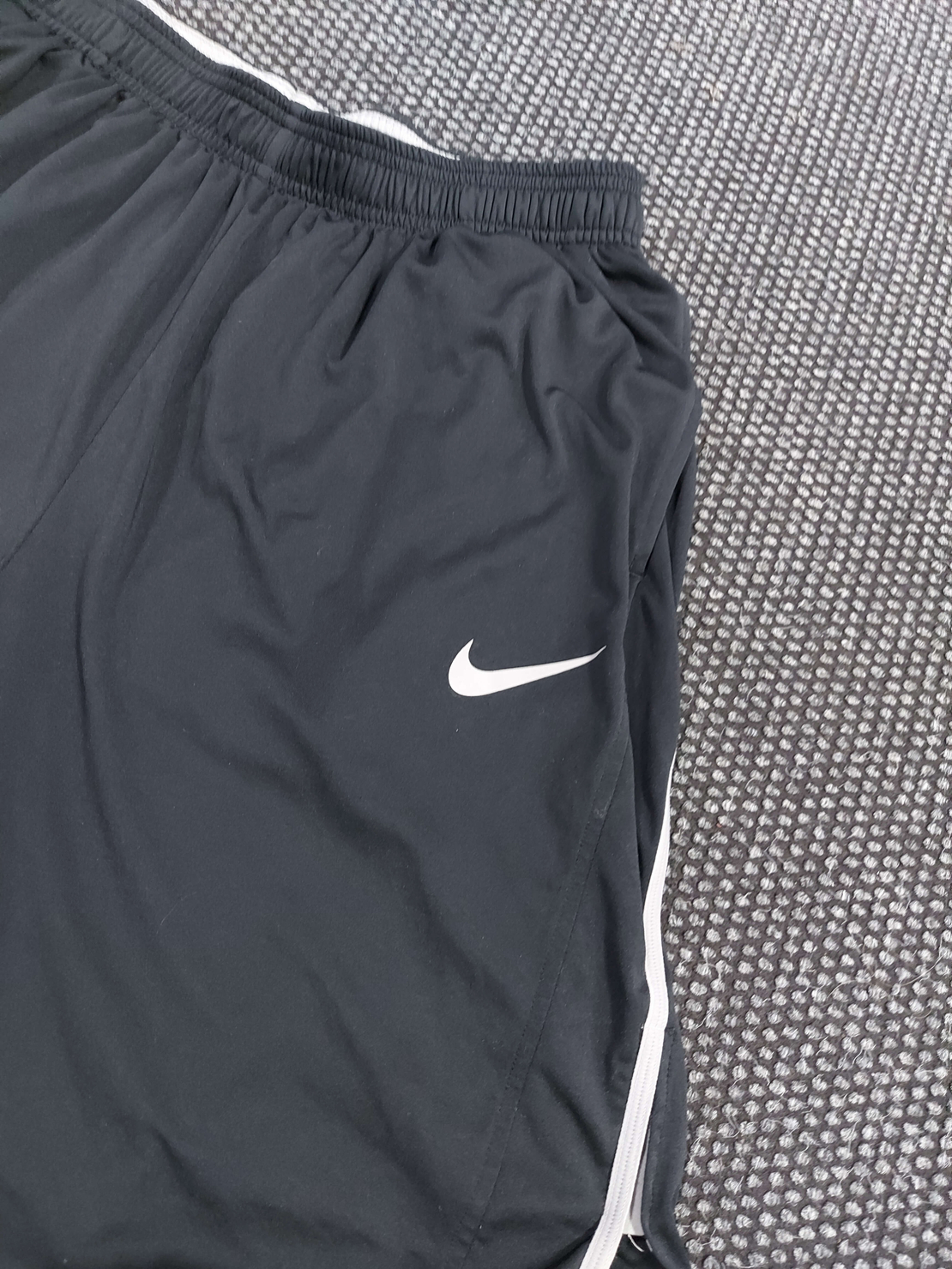 Nike шорти L размер