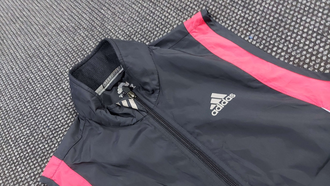 Adidas шушляков елек S мъжки