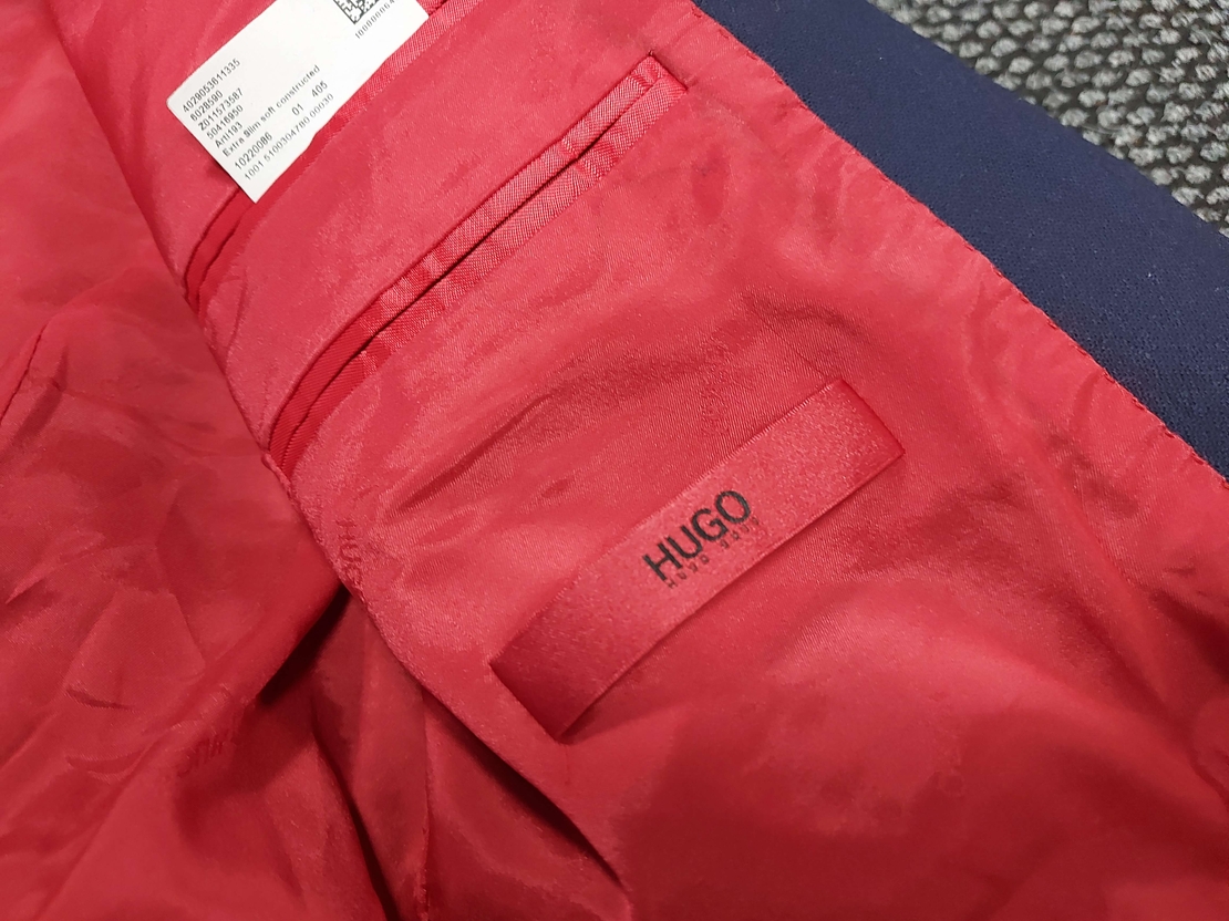 Hugo boss сако M размер