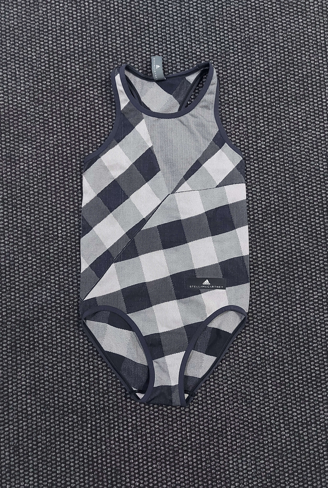Adidas stella Mccartney боди XS размер