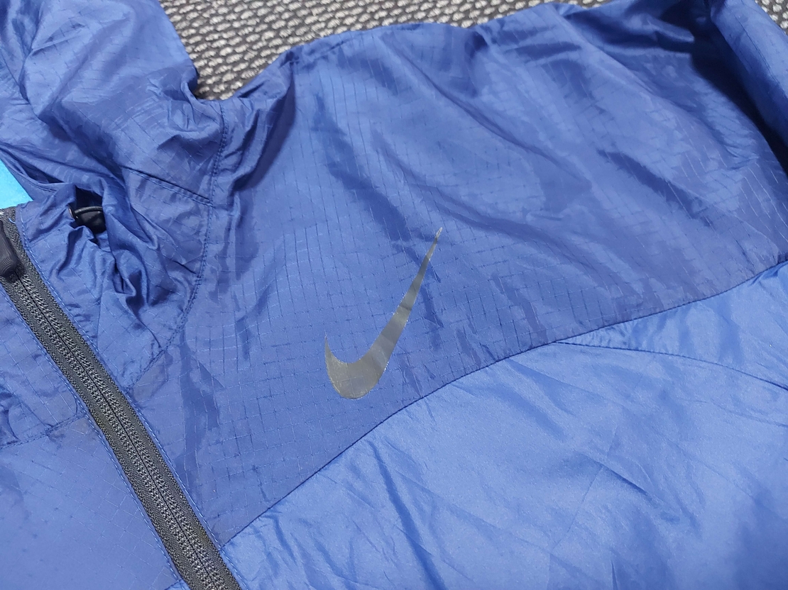 Nike мъжка ветровка S размер