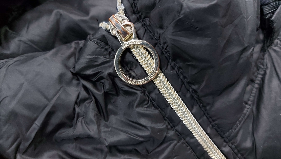 Michael kors пухено дамско яке L размер