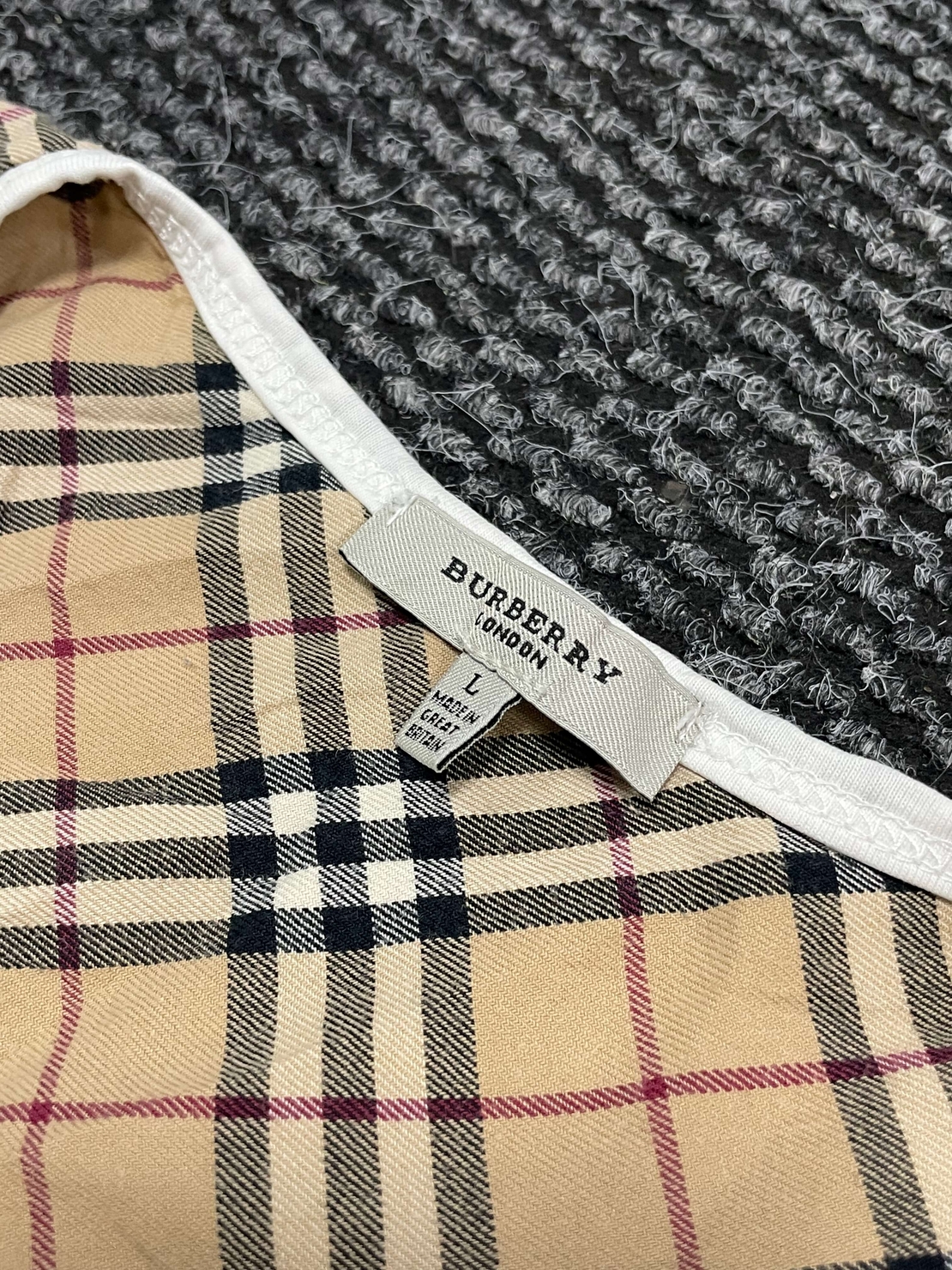 Burberry XS дамски потник