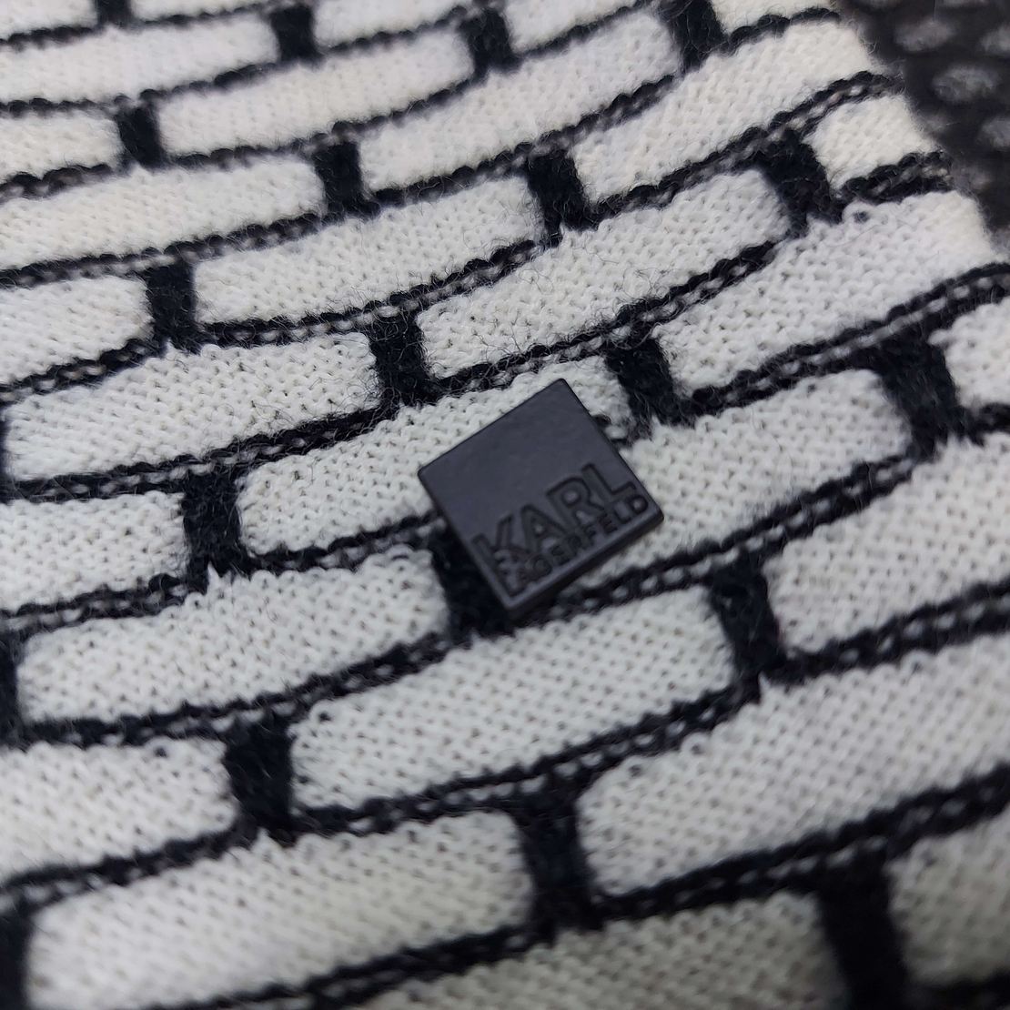 Karl lagerfeld merino вълна тениска M