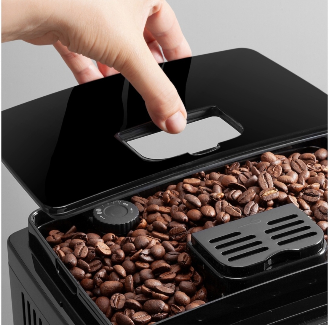 De'Longhi Magnifica S ECAM 12.121.B, 1450 W